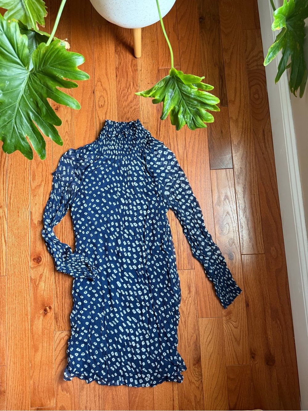 Navy Blue High-Neck Printed Long Sleeve Cocktail Dress